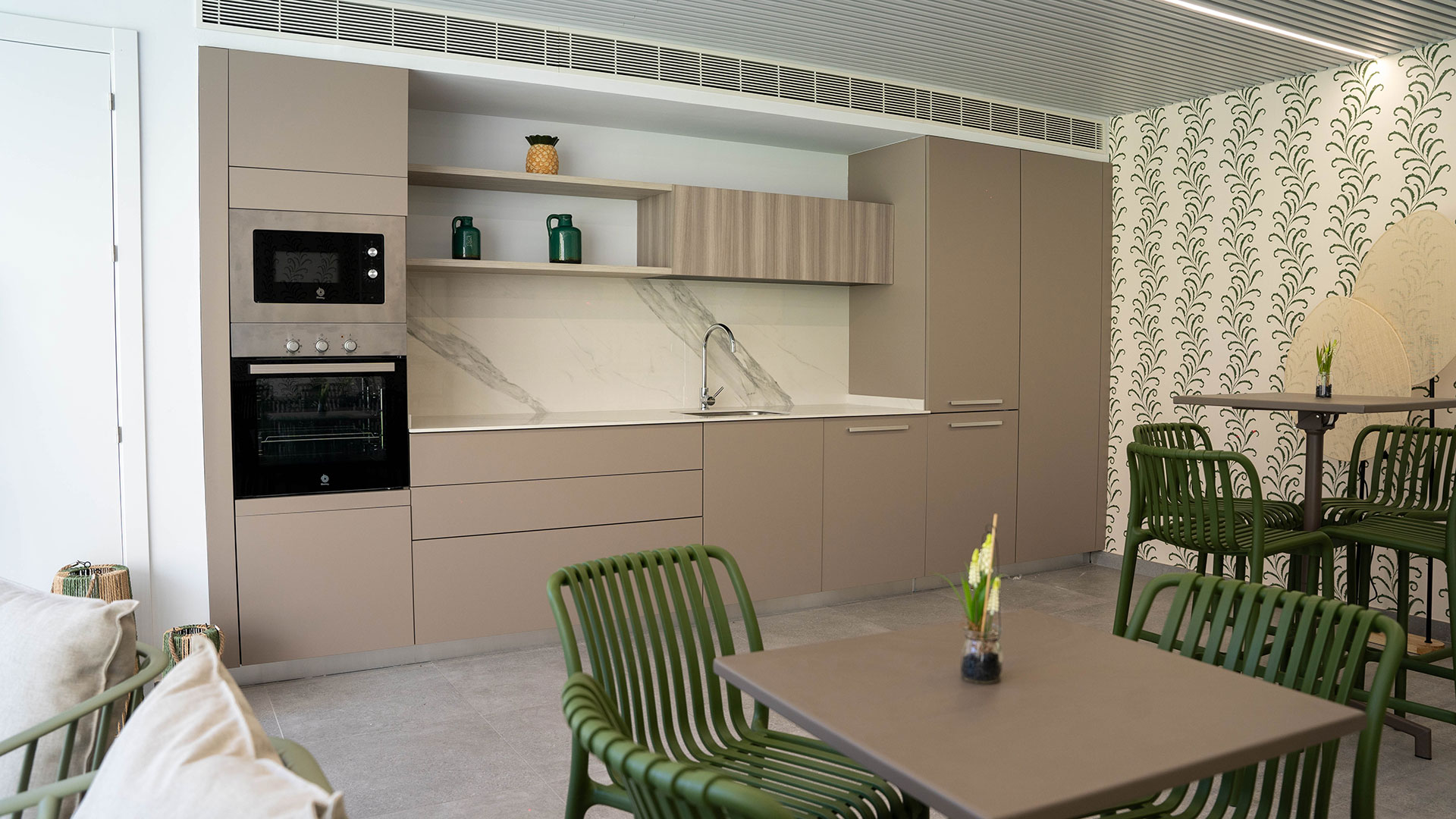 cocina-salon-social-insur_altos_del_aire_mistral